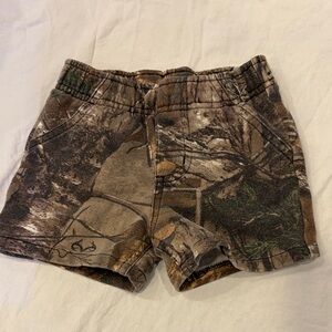 Carhartt Kids Camo Shorts in Brown and Green